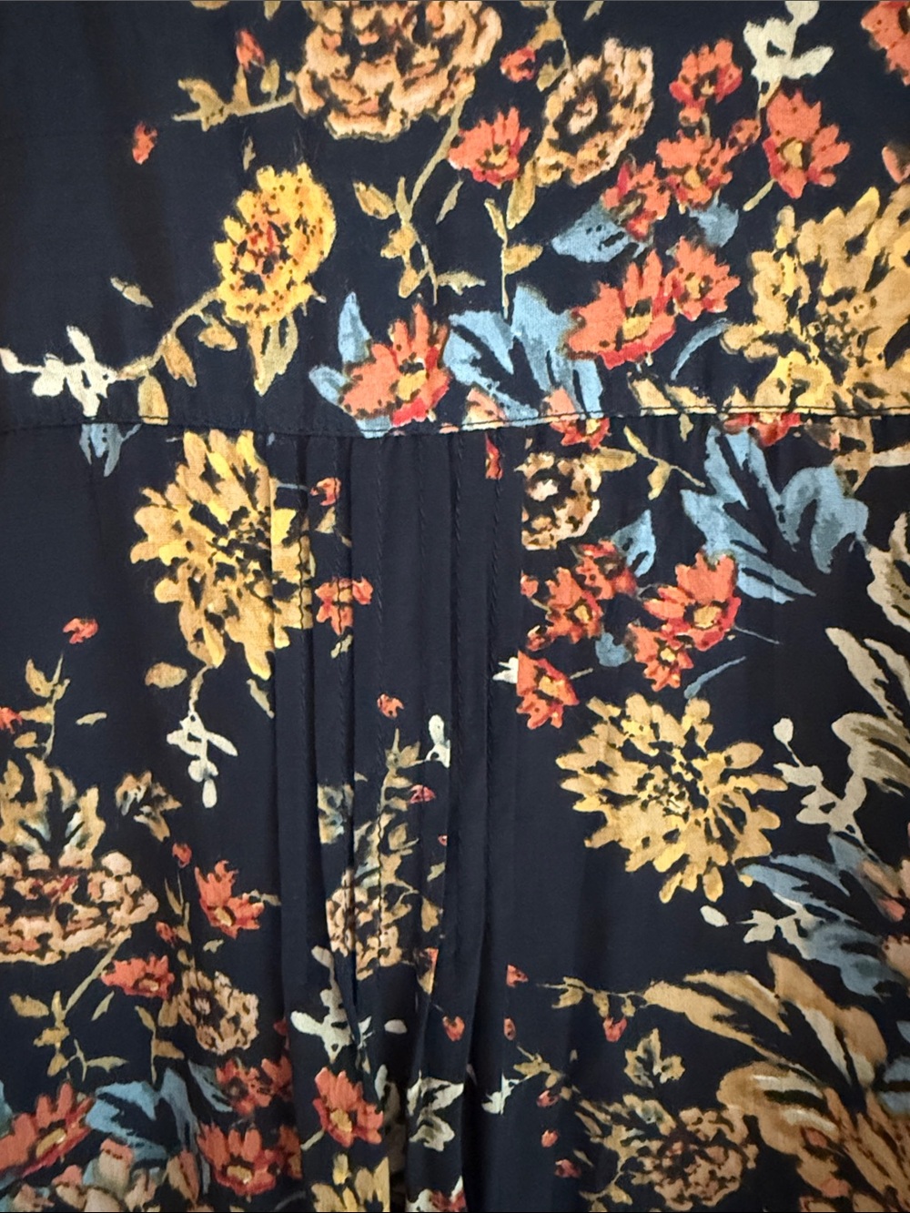Coldwater Creek Navy Floral Pintuck Button Blouse - Picture 10 of 15